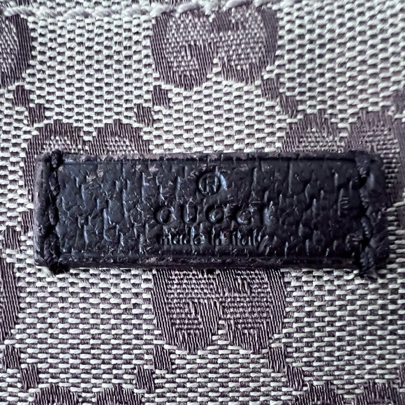 Gucci Brown and Tan Monogram Crossbody canvas and leather Bag and Dust bag GUC - Picture 13 of 14